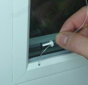 Вставка - крепёж лески в штапик IS29 белая