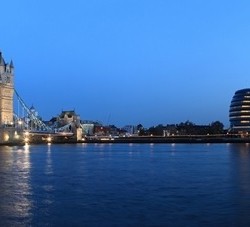 Постер «Панорама на Тауэрский мост», 140 см х 35 см