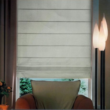 Римская штора модель «Классик» из ткани коллекции «Softlux» на карнизе