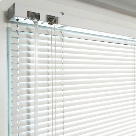 Жалюзи горизонтальные алюминиевые "Танго 25-М", Белый шелк 5101, 70 х 120 см, упр Левое