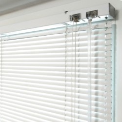 Жалюзи горизонтальные алюминиевые "Танго 25-М", Белый шелк 5101, 70 х 170 см, упр Правое