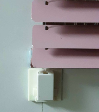 Комплект направляющих с леской для горизонтальных жалюзи высотой до 1,8 м.