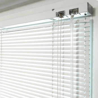 Жалюзи горизонтальные алюминиевые "Танго 25-М", Белый шелк 5101, 45 х 110 см, упр Правое